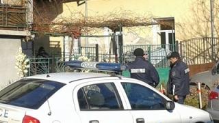 Излязоха подробности от трагедията в Мизия, баща бранел с огън психично болния си син 