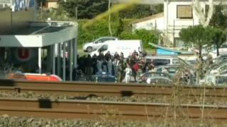 Арабист: Терористът от супермаркета е сърфирал в джихадистки сайтове да види как да действа