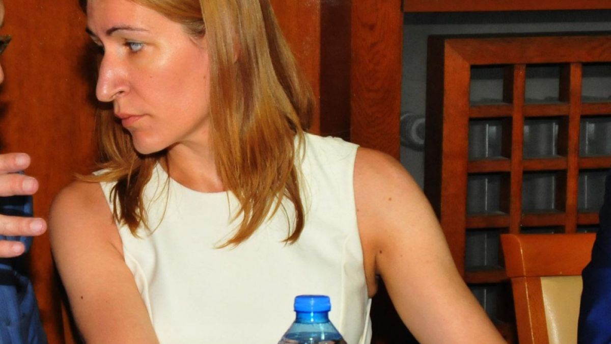 Ангелкова: Повече българи избират родината за почивка, насърчаваме ги