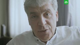 Провалилият се кандидат-президент на компартията на Русия си обръсна мустаците заради бас  (ВИДЕО)