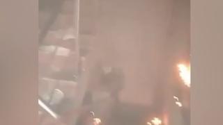 Появи се ВИДЕО 18+ от ада в Кемерово, хората се задушават, загинали са най-малко петима души