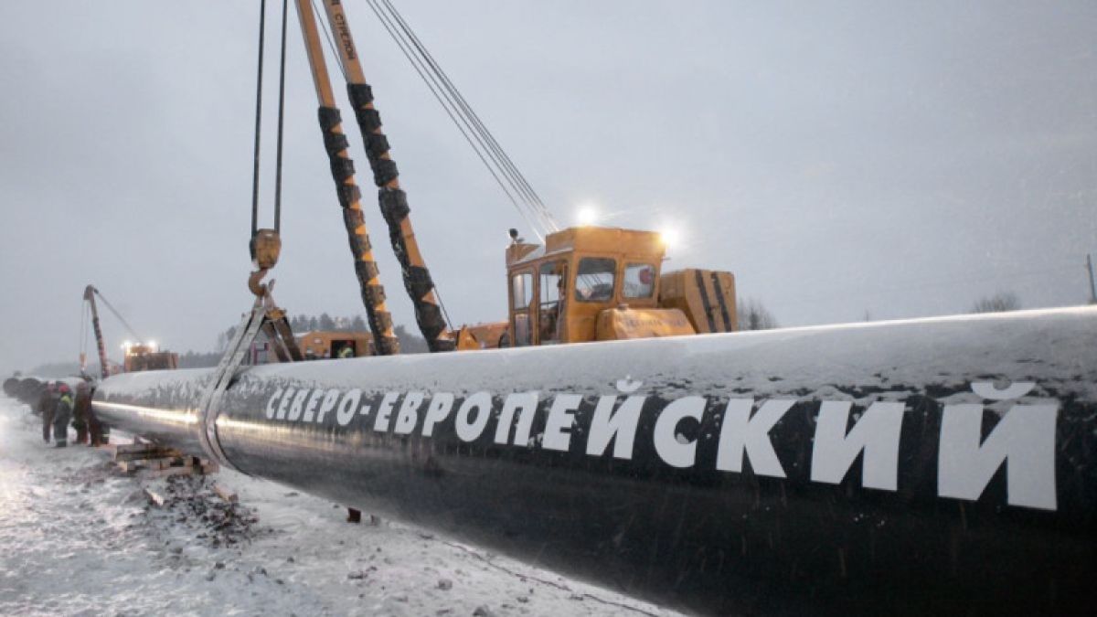 Газовите чук и наковалня на Дания: Страната суче и увърта за руския газ и помощ не идва от никъде