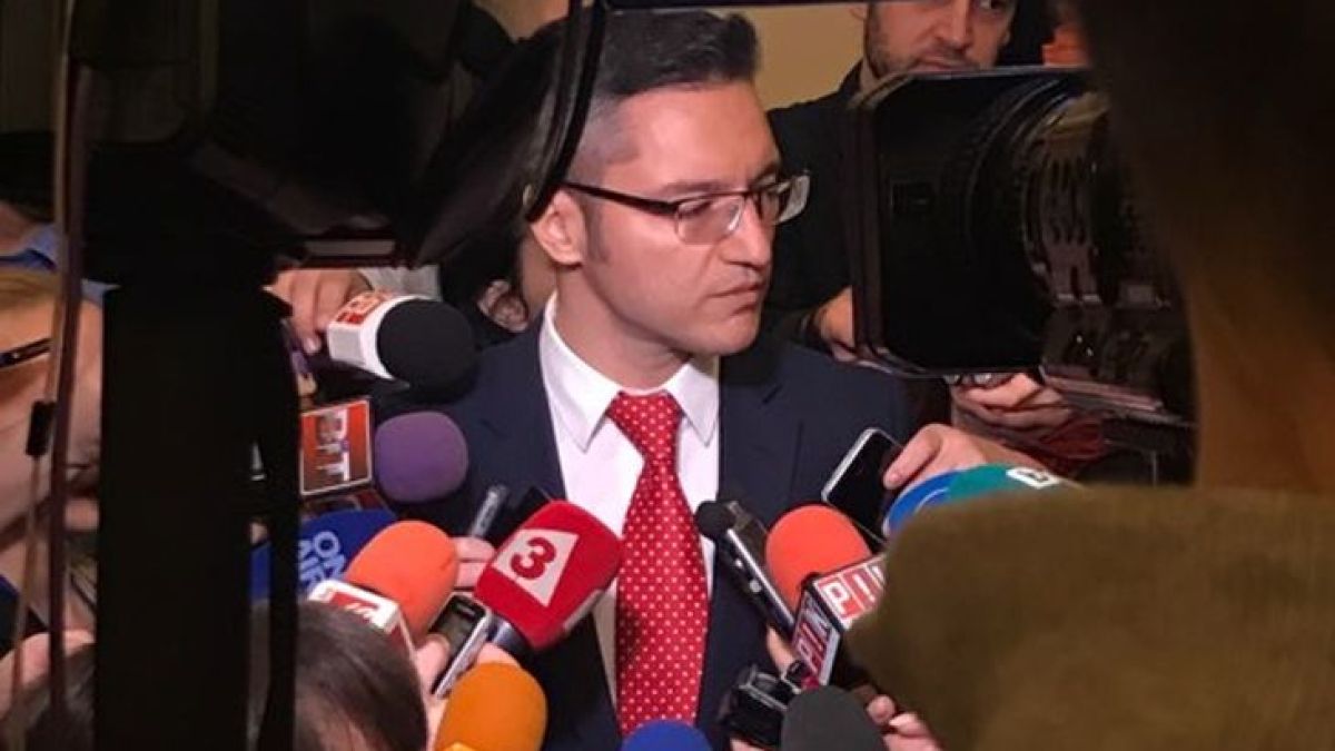 Вигенин се развихри: Дипломатическата криза заради "случая Скрипал" е истинска война! Борисов веднага да дойде в парламента! (СНИМКИ)