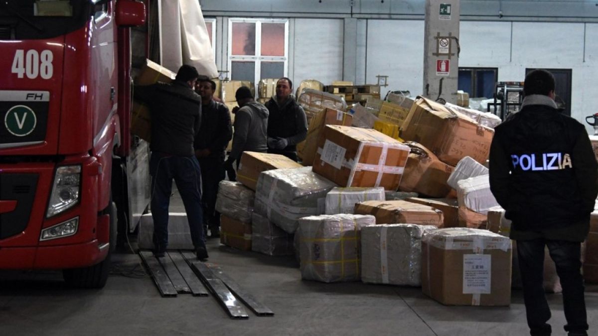 В Италия спипаха български камион с фалшиво вино 