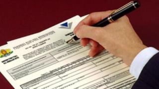 Отстъпката от 5% за данъчна декларация през интернет е дискриминация – вижте защо