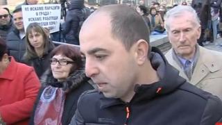 Буря в Горна Оряховица: Стотици протестиращи освиркаха обищнари, те ги подминаха най-безцеремонно
