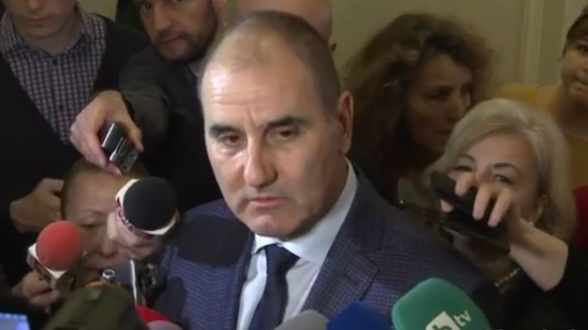 Цветанов: Не се сърдя на Сидеров, но Борисов трябва да вземе тежко решение
