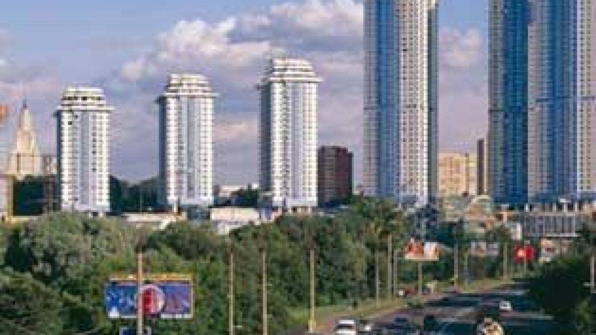 Рускиня оцеля след падане от 21-ви етаж