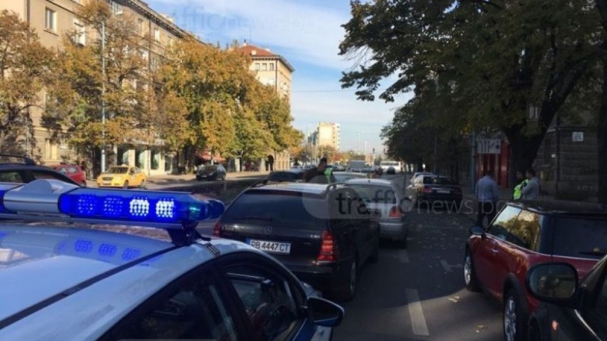 Мерете си приказките! 300 лева глоба отнесе пловдивчанин за псувня на пътя