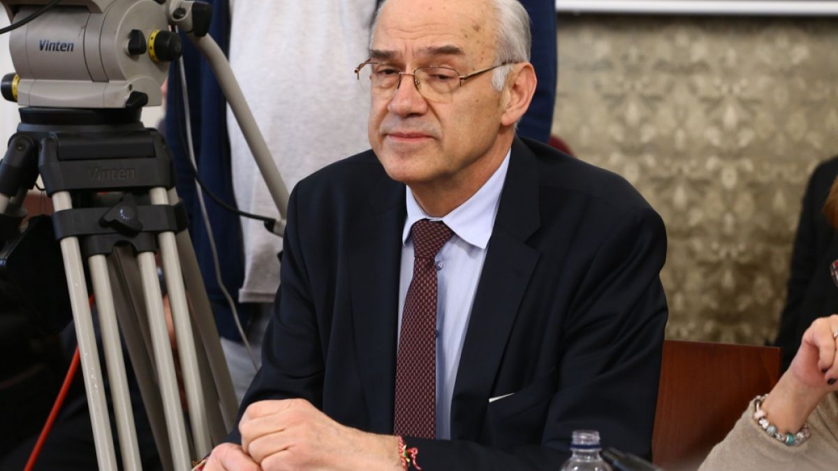 И компании и асоциации в енергетиката подкрепиха шефа на КЕВР