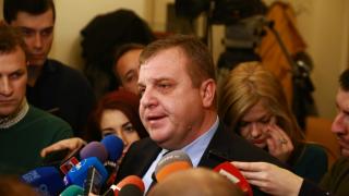 Каракачанов по спешност във Войводиново заради циганските погроми