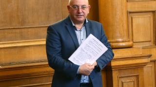 Ревизоро: Изцяло подкрепяме Цацаров за офшорките