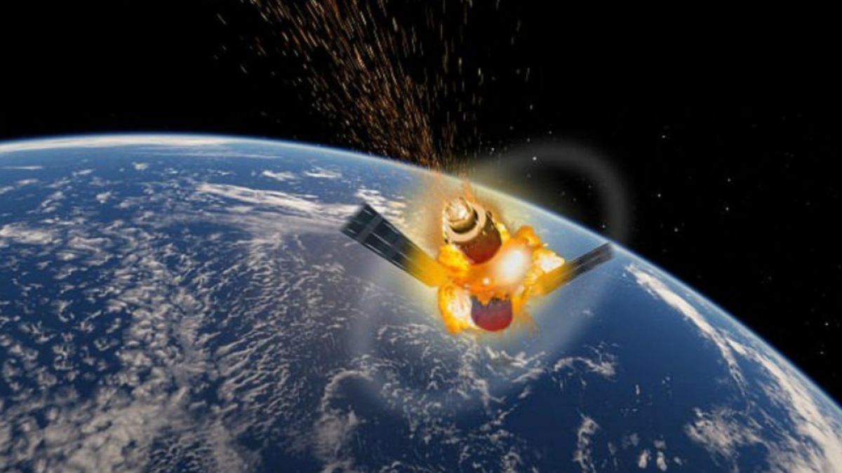 Зрелище НА ЖИВО! Небесният дворец "Тянгун -1" се отклони от трасето Кюстендил-Перник-София, по последни данни ще удари...