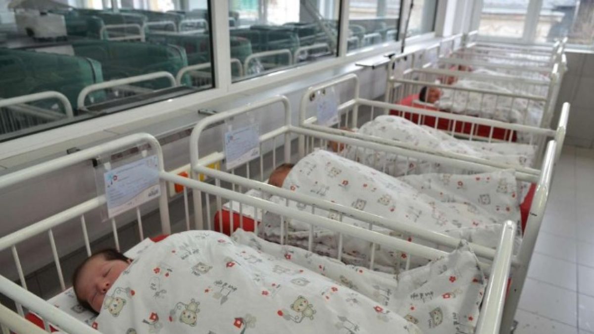 Изчезваме безвъзвратно! Точно преди 56 г. се роди 8-милионният българин, а днес положението е плачевно