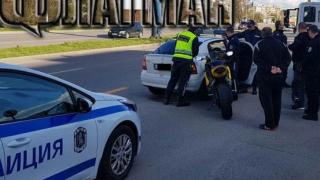 Бесен екшън в Бургас! Патрулки гониха пистов мотор, едва озаптили шофьора пред смаяните минувачи (СНИМКИ)