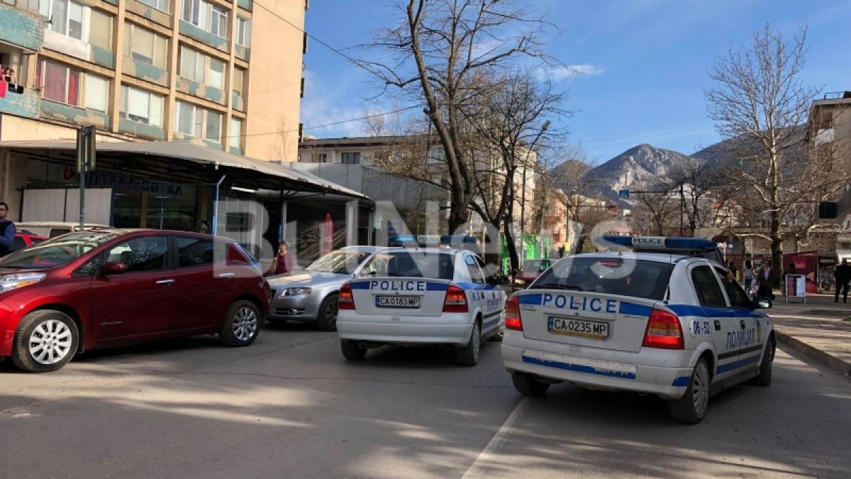 Невиждан екшън във Враца със син на полицай, три патрулки го гонят из улиците (СНИМКИ)