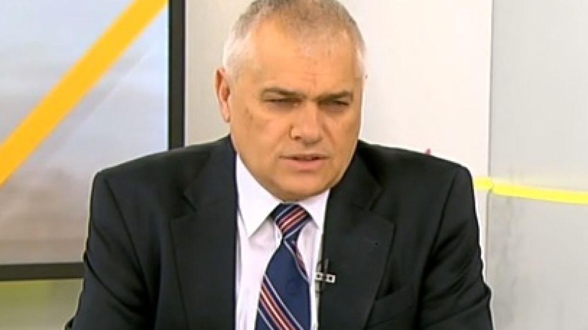 Вътрешният министър изненадващо разкри: Не само чистачката от затвора е гонила бягащите бандити