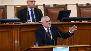 Валентин Радев призна: Чуждите шофьори масово не си плащат глобите у нас 