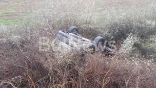 В тази преобърната край язовир "Агов дол" кола е имало 2 момичета нощес, какво се е случило?! (СНИМКИ)