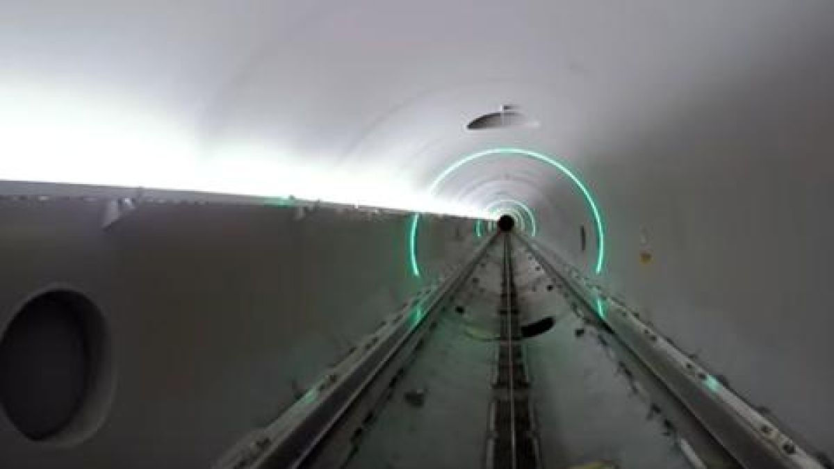 Скоро и у нас? Вижте метрото, движещо се с 1200 км/ч (ВИДЕО)