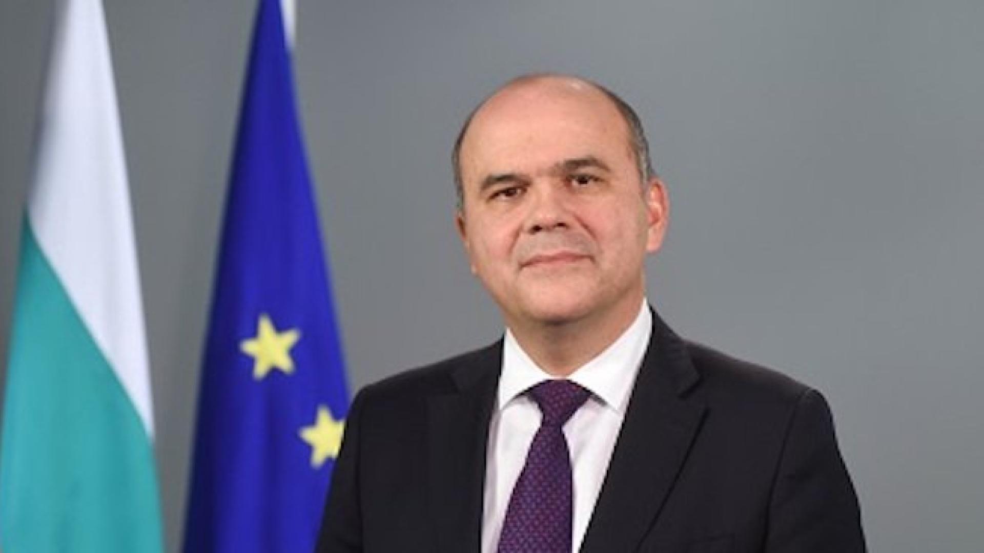 Министър Петков успокои всички, които получават инвалидни пенсии 