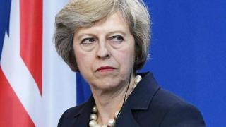 Times: Тереза Мей отказа на Тръмп да участва в незабавен удар срещу Сирия, иска повече доказателства