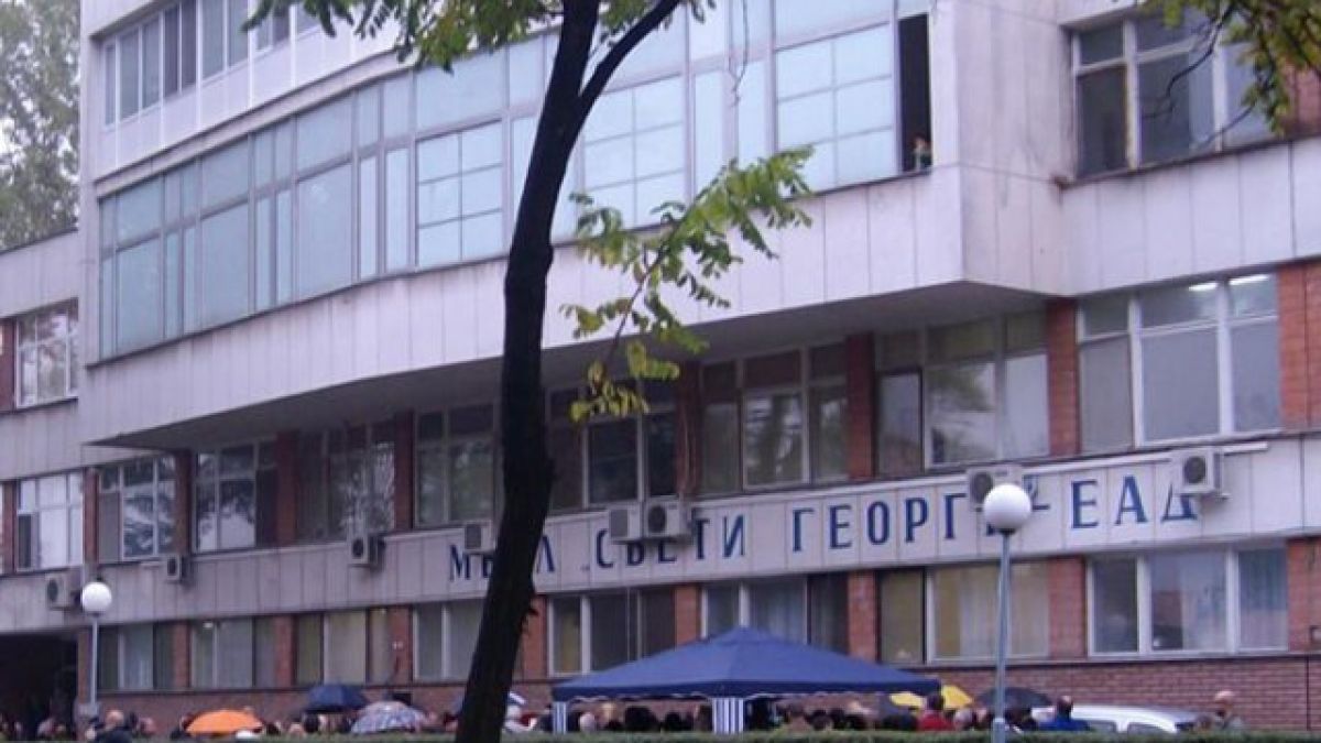 Пловдивски лекари извършиха подвиг и спасиха живота на бебе с огромен тумор на лицето и шията