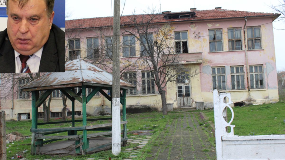 Мизерия! Останали без дом старци обитават ракиен казан