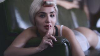 Елен Колева не ще да чуе нито за Майонезата, нито за Терзийски, и констатира: Днешните мъже са плашещи 