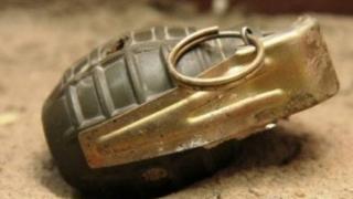 Полицията на Солун на крак заради граната на пъпа на града 
