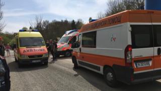 Първо ВИДЕО как рали автомобилът се врязва в публика в Шумен