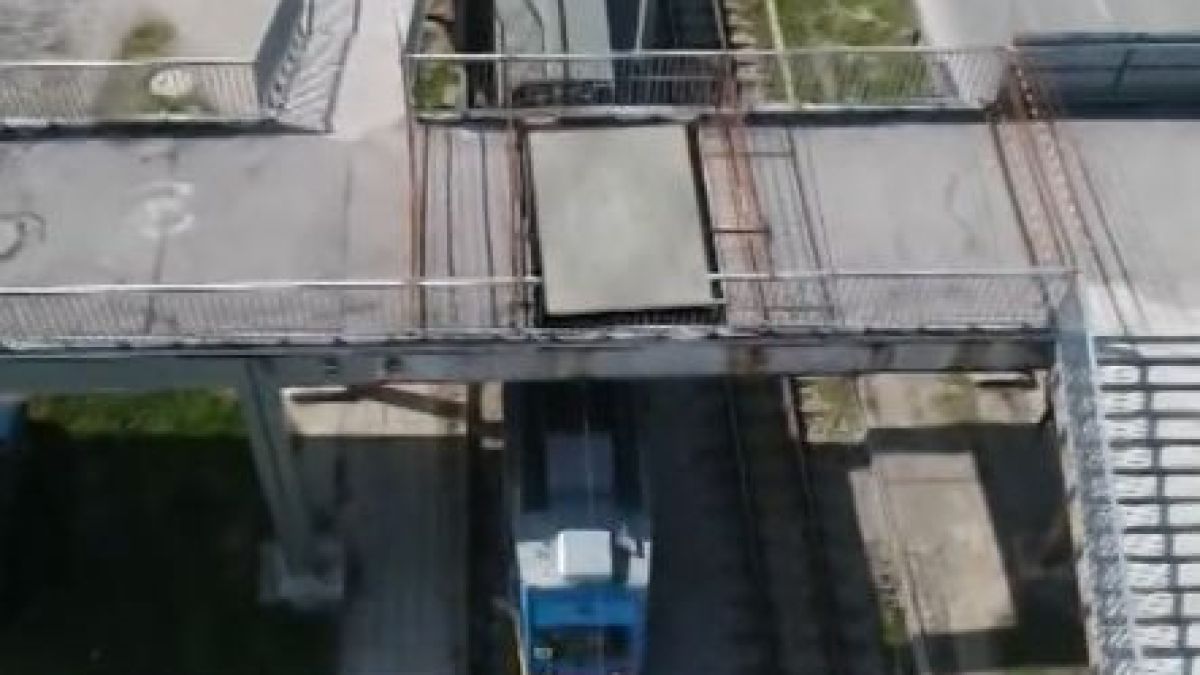 Смъртоносна опасност дебне в столицата, застрашени са шофьорите и ползващите трамваи! (ВИДЕО)