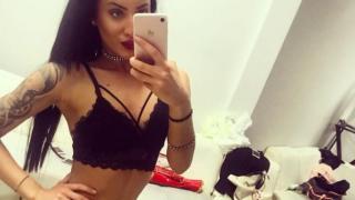 Пияната и надрусана шофьорка, която помете 10 коли в Пловдив, се оказа натокана и оборотна мадама (СНИМКИ)