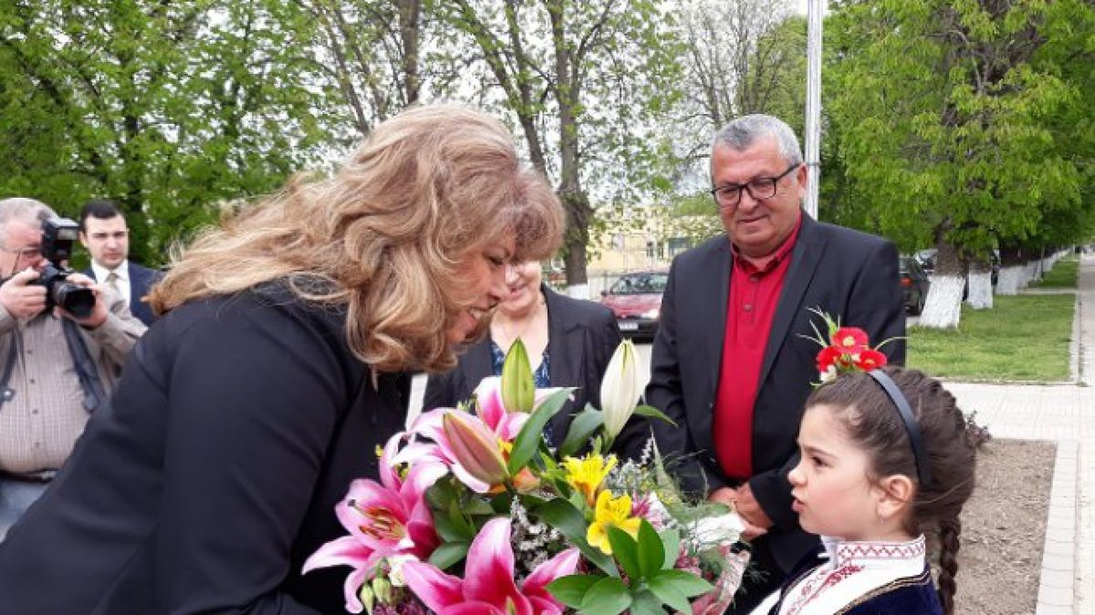 Йотова с плашещи данни: Всеки месец по една махала или цяло село изчезват