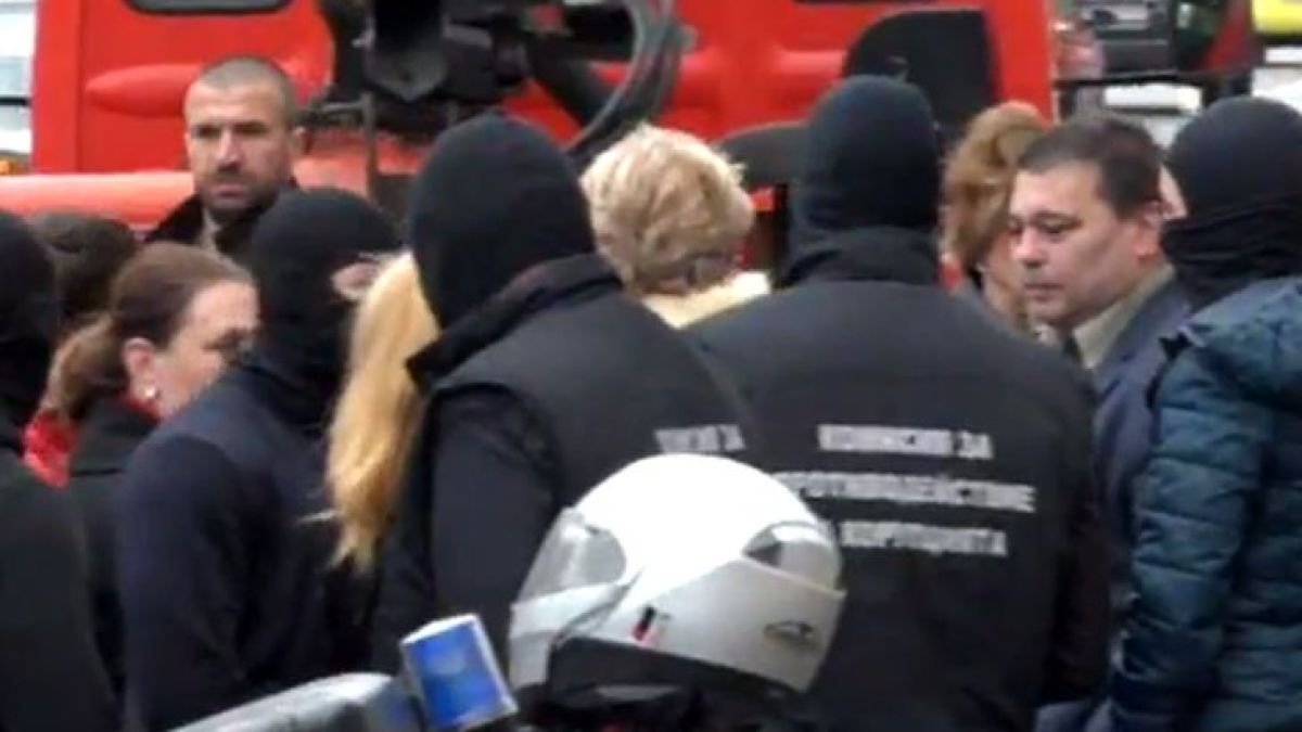 Ново зрелище в центъра на София заради кметицата на "Младост"! (СНИМКИ)