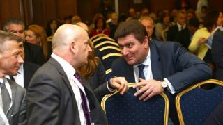 Валентин Златев напуска КРИБ