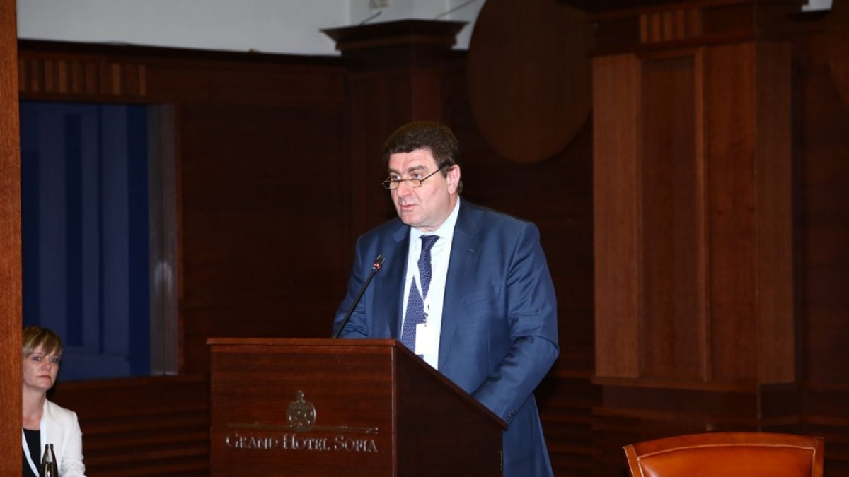 Валентин Златев разви подробно идеята си за Закон за горивата