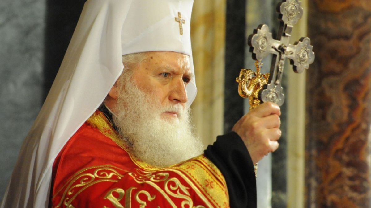 Патриарх Неофит е в реанимацията! Не пускат при него дори най-приближените му!