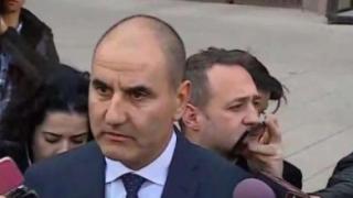 Цветанов захапа Радев, че предложил позиция на КСНС за излизане от ЕС, а Нинова го заплаши със съд