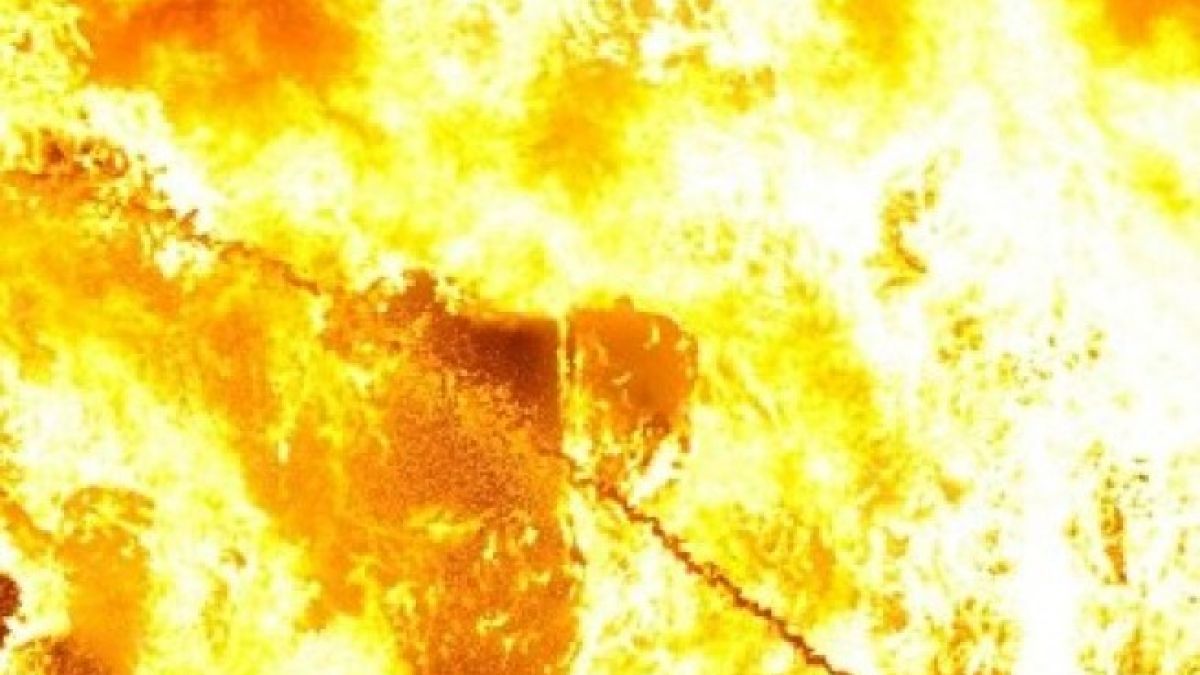 Взрив в една от най-големите петролни рафинерии в САЩ