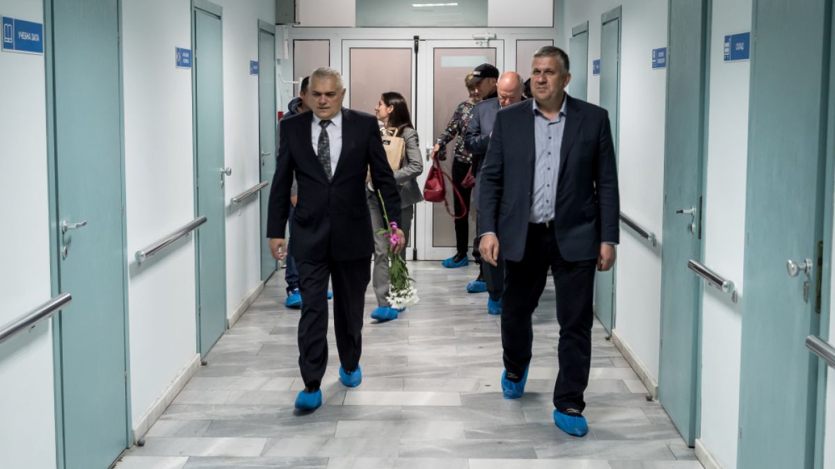 МВР показа ексклузивни СНИМКИ от болничната стая с ранената полицайка Гергана!