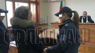 Крадлата Гюлсевен, която опустошаваше бутици в Бургас, изпадна в нервна криза, съдията... 
