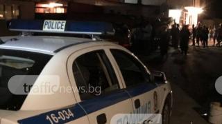 Екшън край Пловдив: Пиян нахлу с моторна резачка и брадва при майка с три деца