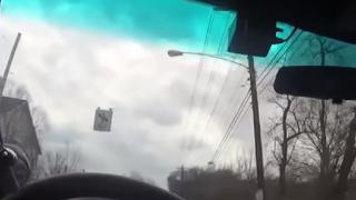 Полицаи игнорираха молба за помощ на умиращо момче (ВИДЕО)