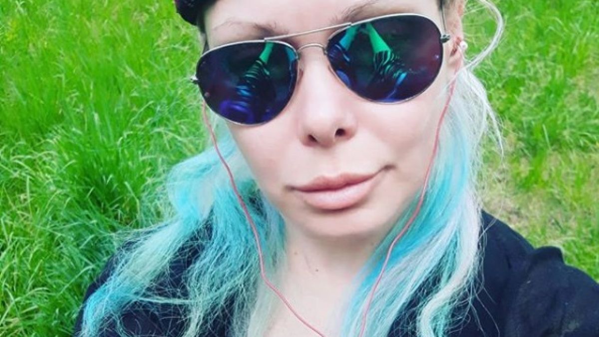Албена Вулева затъва в мизерия, застигнаха я големи неприятности