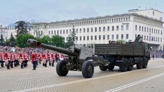 Вижте какви машини ще газят жълтите павета на парада за Гергьовден 