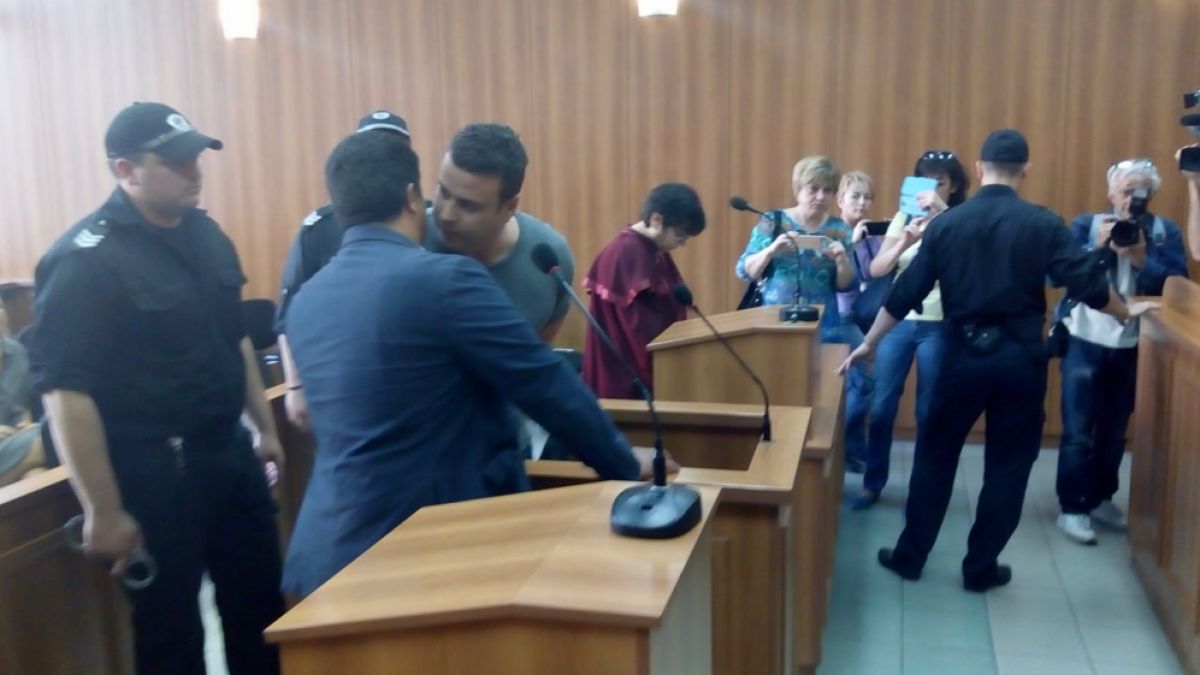 Първо в БЛИЦ TV: Адвокатът на арестувания полицейски шеф с разгромяващи разкрития (СНИМКИ)  