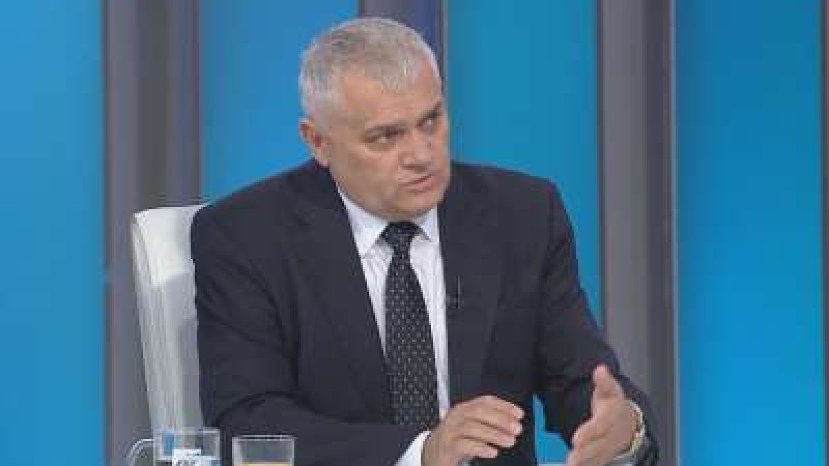 Валентин Радев разкри новите мерки срещу футболното хулиганство