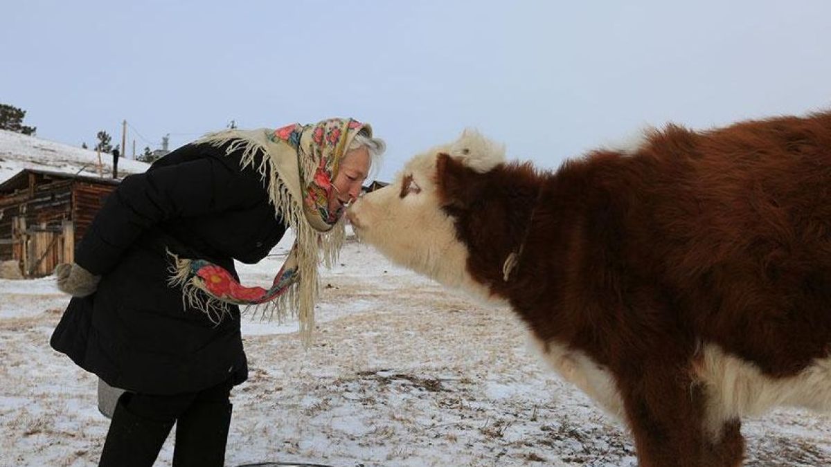 Много млади момичета ще завидят страшно много на тази баба, като видят на какво е способна (СНИМКИ/ВИДЕО)