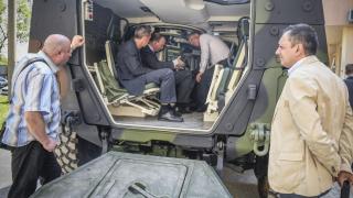 Страшно германско чудовище представиха в Института за отбрана в София (СНИМКИ)